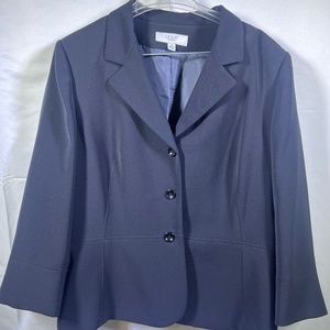 Le Suit Plus Women’s 3-Button Black Blazer Suit Jacket: Pre-Owned
